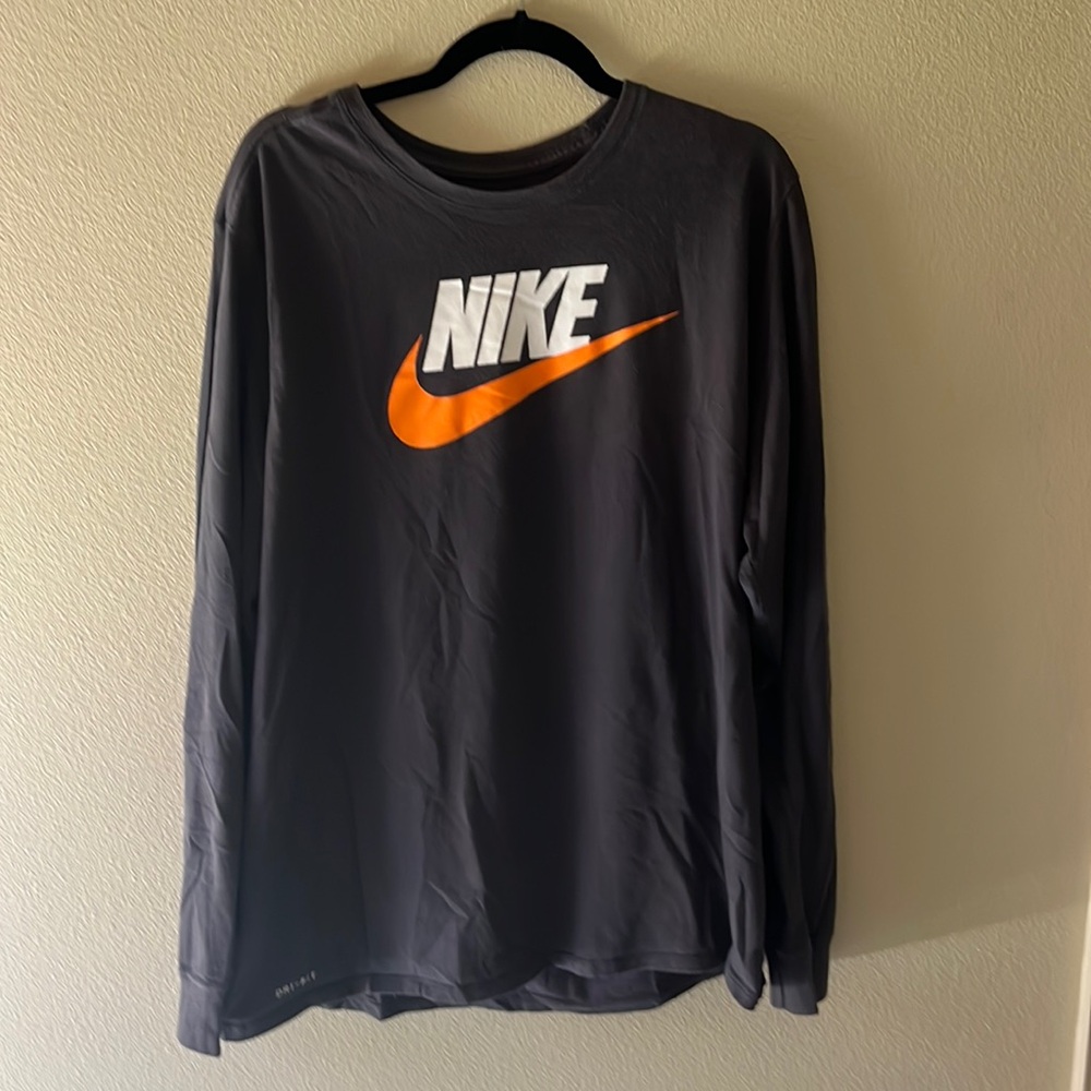 Nike Dri-Fit l/s gray T-shirt